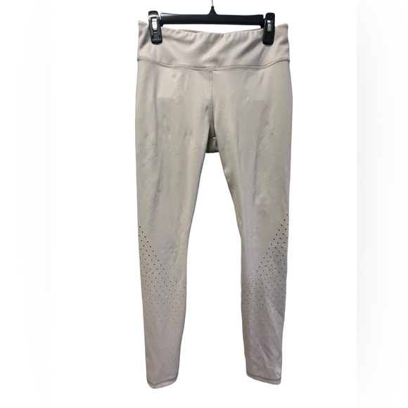 EUC Athleta Ombré leggings - size medium (MT) - Picture 2 of 6